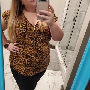 Express Silky Zip Front Shirt XL in Leopard